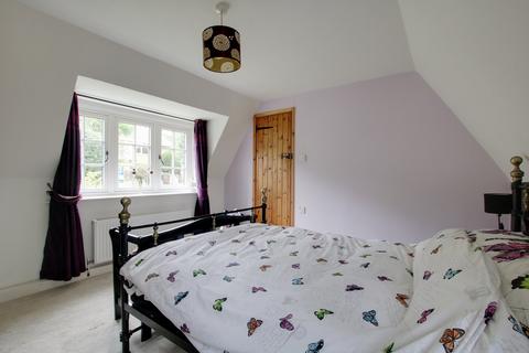 Mistletoe Cottage Brook Lane, Woodgreen, Fordingbridge, SP6 2AZ