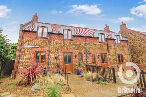 3 bedroom semi-detached house for sale, School Road, Middleton, King's Lynn