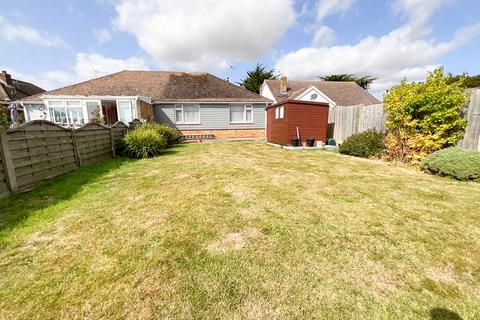 48 Cherry Tree Avenue, Clacton-on-sea, CO15 1AR