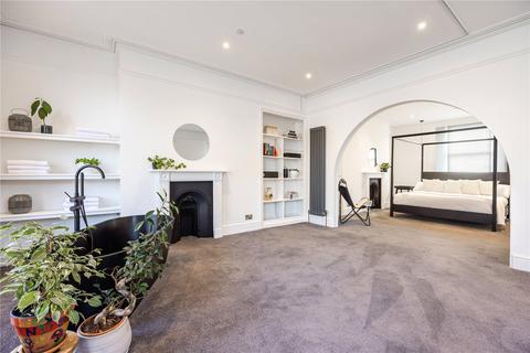 9b Richmond Road, Exeter, EX4 4JA