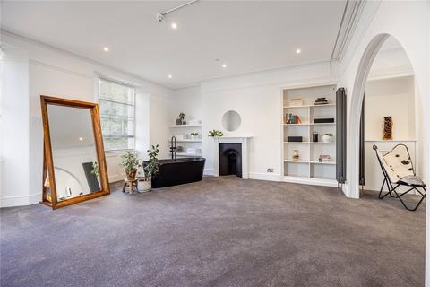 9b Richmond Road, Exeter, EX4 4JA