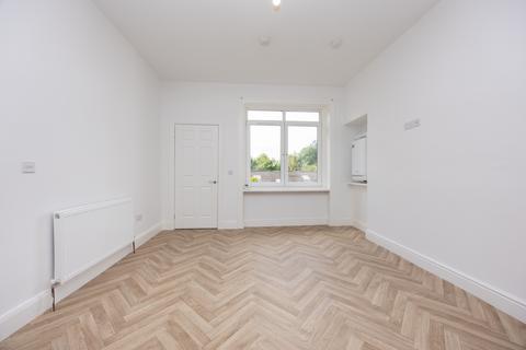 3 bedroom flat for sale, Knightswood Terrace, Blantyre, G72