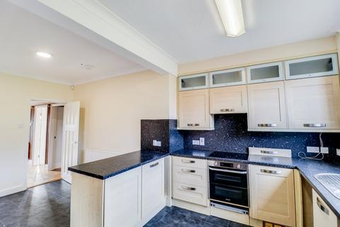 4 bedroom semi-detached house for sale, Fraser Avenue, Horsforth, Leeds, West Yorkshire, LS18