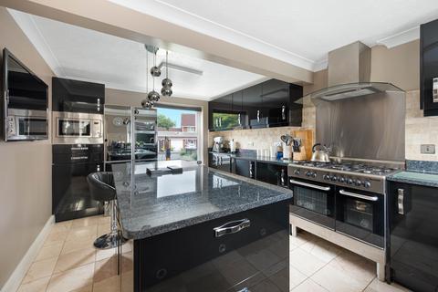 5 Dunster Close, Berkeley Beverborne, Worcester, WR4 0EQ