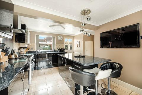 5 Dunster Close, Berkeley Beverborne, Worcester, WR4 0EQ
