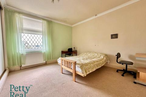 2 bedroom terraced house for sale, Salisbury Street, Colne