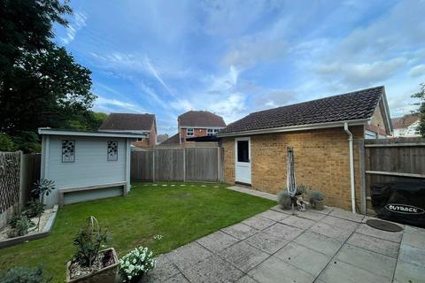 3 bedroom semi-detached house for sale, Seddon Hill, Warfield, Bracknell, Berkshire, RG42