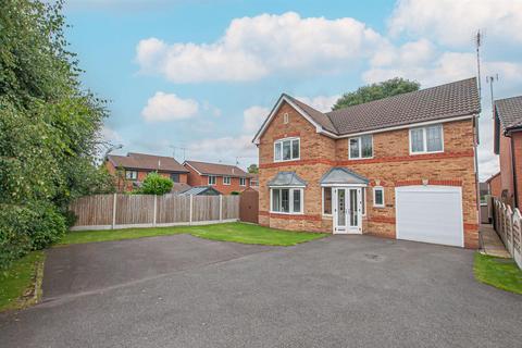 4 bedroom detached house for sale, Demontfort Way, Uttoxeter ST14