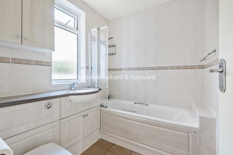 3 bedroom apartment to rent, Woodlands Road Bromley BR1