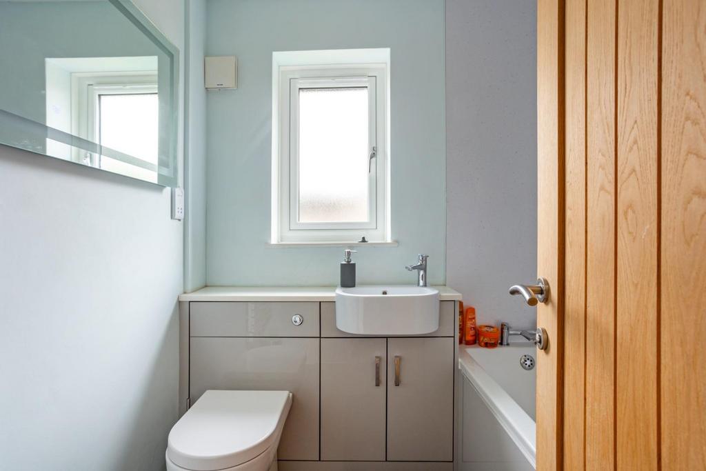 77317 10 Priory Close Shrewton (20).jpg
