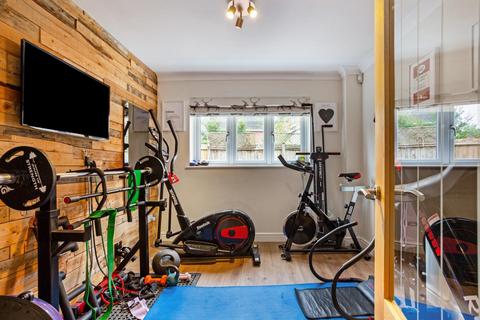 10 Priory Close, Shrewton, Salisbury, SP3 4LE