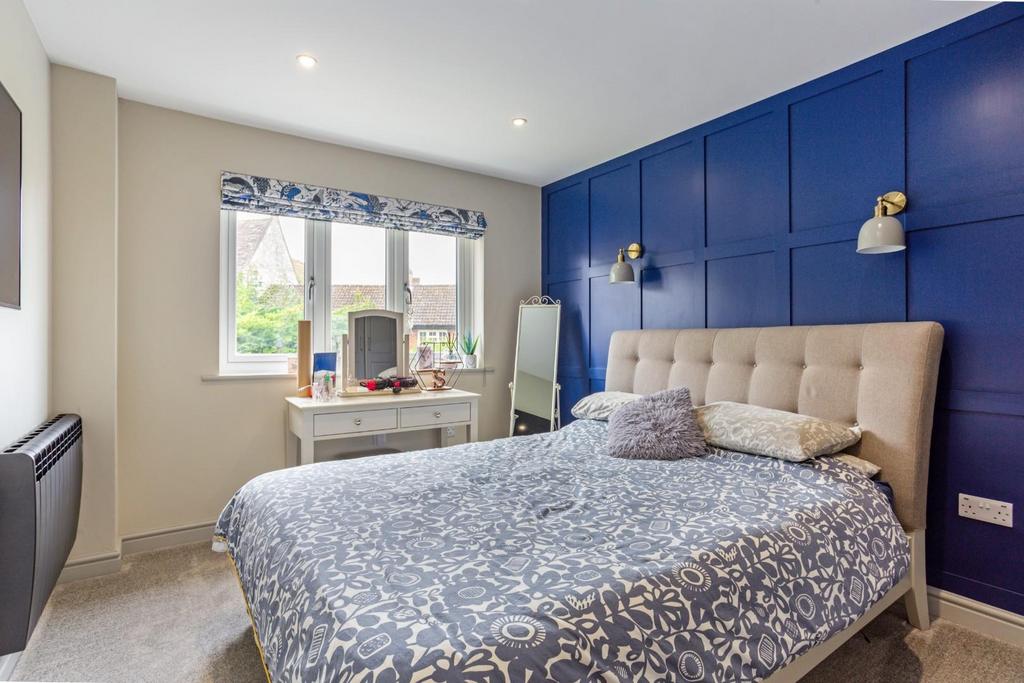 77317 10 Priory Close Shrewton (14).jpg