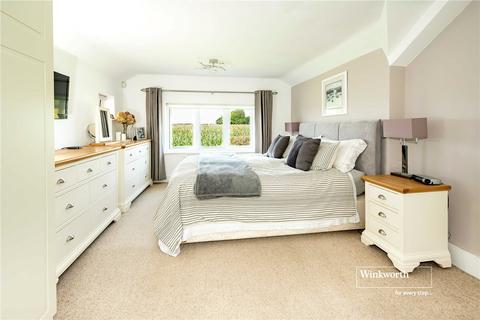 4 bedroom detached house for sale, Lyndhurst Road, Bransgore, Christchurch, Hampshire, BH23