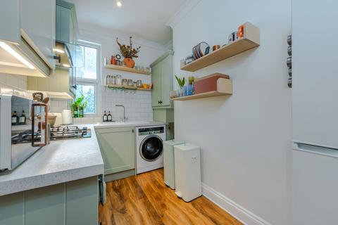 3 bedroom flat for sale, Fenwick Road,  Peckham, SE15