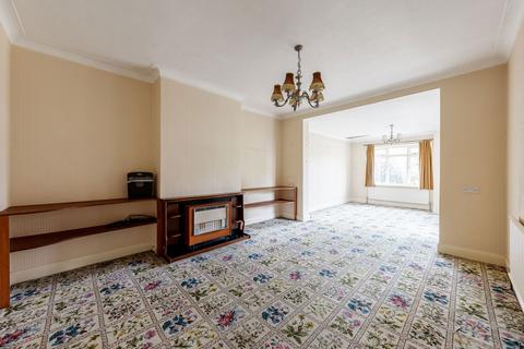 2 The Mead, Beckenham, BR3 5PE