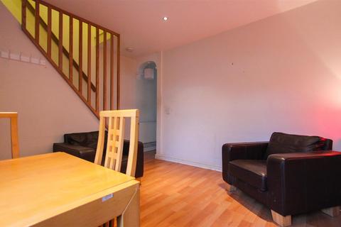 3 bedroom terraced house to rent, Egerton Street, Cardiff CF5