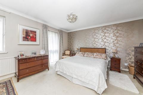 4 bedroom detached house for sale, Glebe Hyrst, Giles Coppice, London, SE19