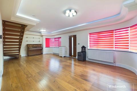 4 bedroom bungalow for sale, Blair Avenue, London NW9