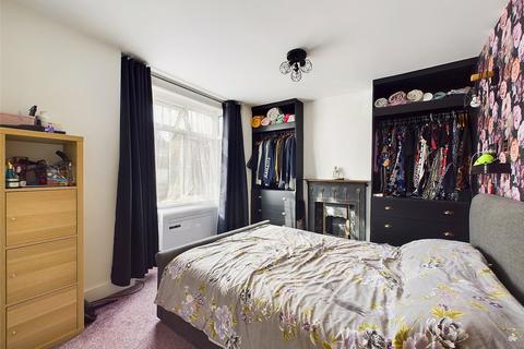 55 Podsmead Road, Gloucester, GL1 5PB