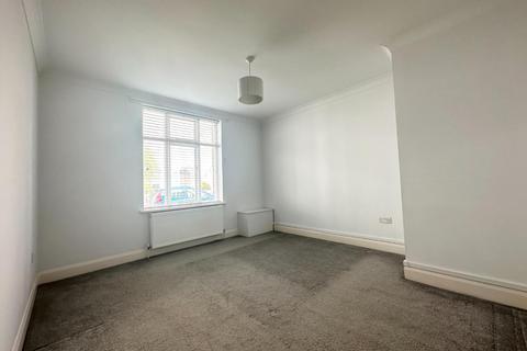 2 bedroom apartment to rent, Alfred Place, Worthing