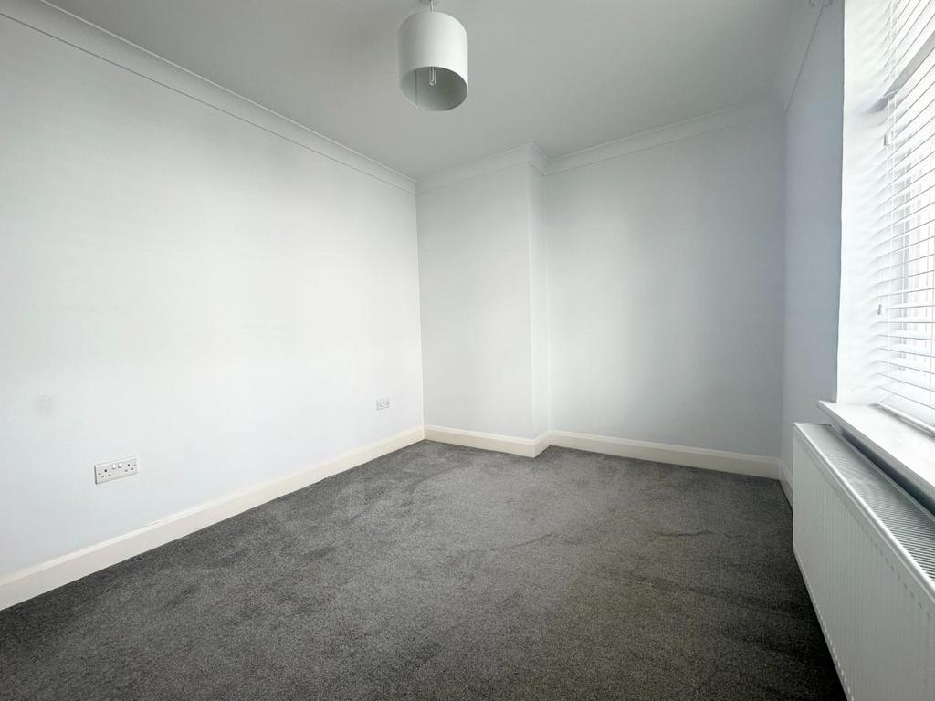 F - BEDROOM 2.jpg