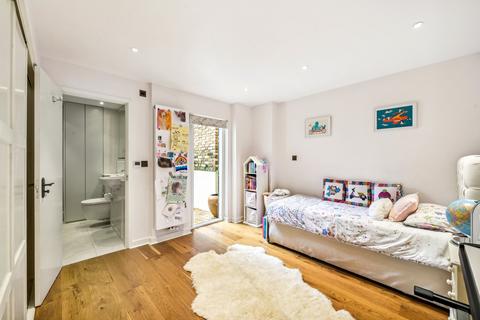 2 bedroom flat for sale, O'Connors Court, Kelvedon Road, London