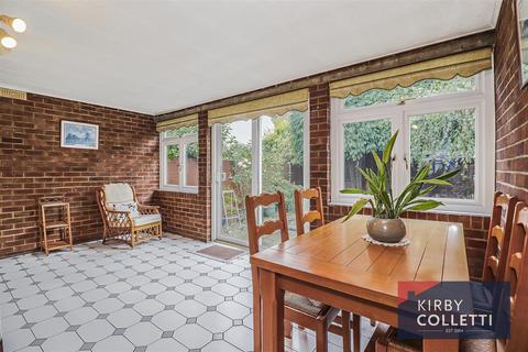 65 Westmeade Close Rosedale, Cheshunt, Waltham Cross, EN7 6JR