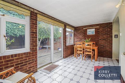 65 Westmeade Close Rosedale, Cheshunt, Waltham Cross, EN7 6JR