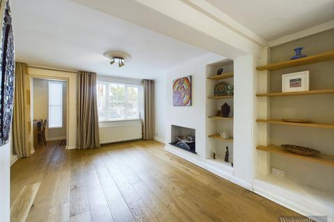 1 bedroom end of terrace house for sale, California Road, New Malden KT3