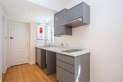 Studio to rent, London SW7