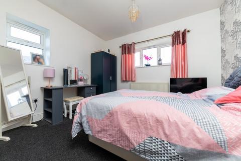 37 Sandy Road, Willington, Bedford, MK44 3QS