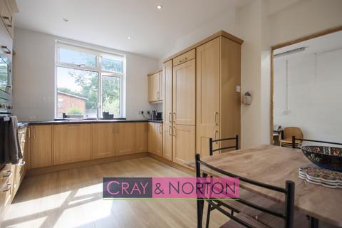 79 Selwood Road, Croydon, CR0 7JW