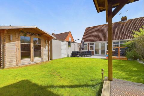 2 bedroom semi-detached bungalow for sale, Western Road, Sompting, Lancing, BN15 9TL