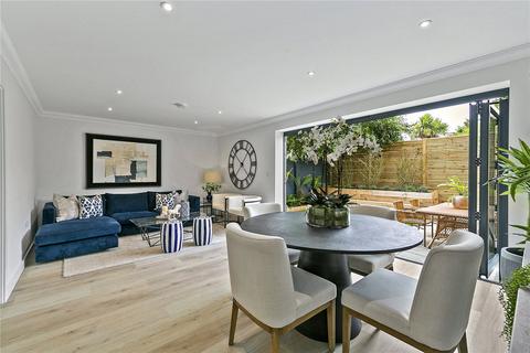 4 bedroom end of terrace house for sale, Brooklands Place, Hampton Hill, Hampton, TW12