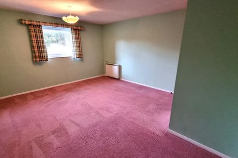 37 Bungay Road, Holton, Halesworth, IP19 8PL