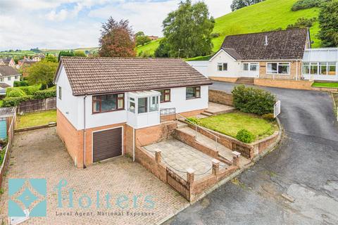 3 bedroom detached bungalow for sale, Underhill Crescent, Knighton