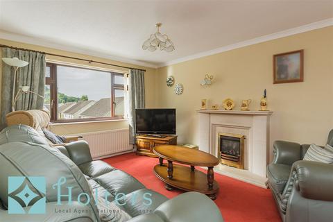 3 bedroom detached bungalow for sale, Underhill Crescent, Knighton