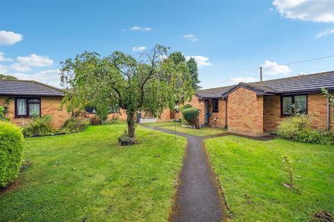 1 bedroom bungalow for sale, Highfield Avenue, High Wycombe HP12