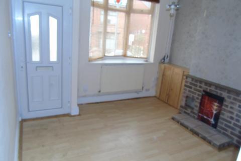 3 bedroom terraced house to rent, BROXTOWE DRIVE, MANSFIELD