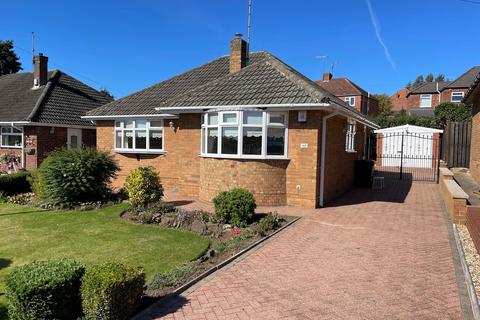 2 bedroom detached bungalow to rent, Cotswold Crescent, Whiston