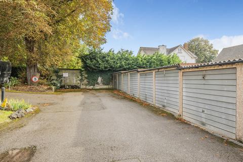 Flat 5, 25 Brambledown Road, Wallington, SM6 0TH
