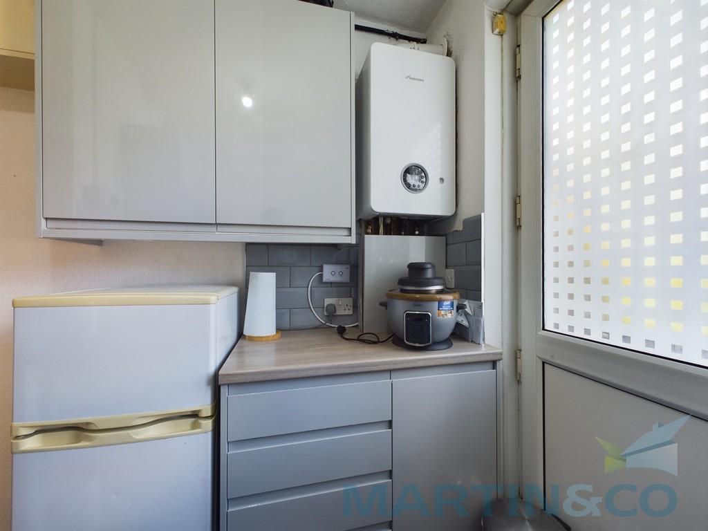 Kitchen pic 2