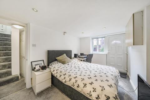 35 Beechwood Terrace, Leeds, LS4 2NG