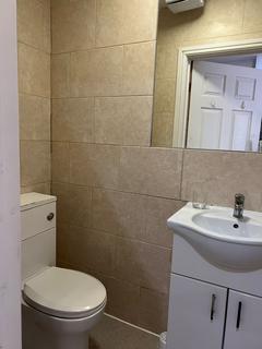 Studio to rent, Flat ,  Park Street, Luton