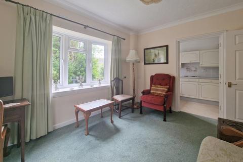 1 bedroom apartment for sale, Pyrford Gardens, Lymington SO41