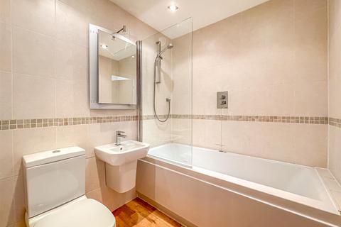 1 bedroom flat for sale, Hoymans Wharf, High Street, Benfleet, Benfleet SS7