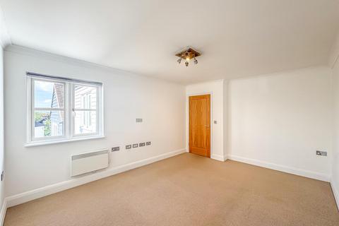 1 bedroom flat for sale, Hoymans Wharf, High Street, Benfleet, Benfleet SS7