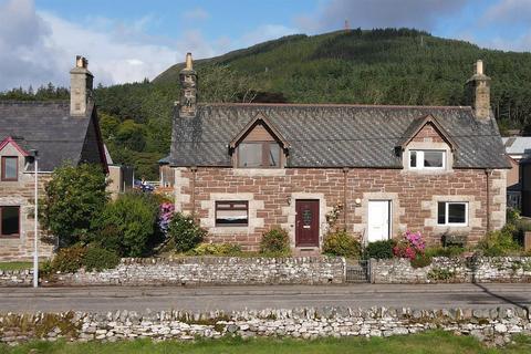 3 bedroom semi-detached house for sale, 4 Ferry Road, Golspie, Sutherland KW10 6ST