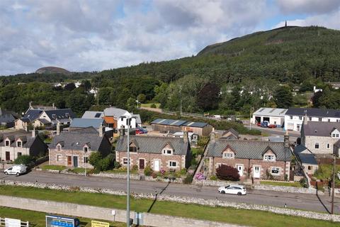 3 bedroom semi-detached house for sale, 4 Ferry Road, Golspie, Sutherland KW10 6ST