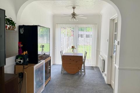 123 Kitchener Crescent, Poole, BH17 7HZ
